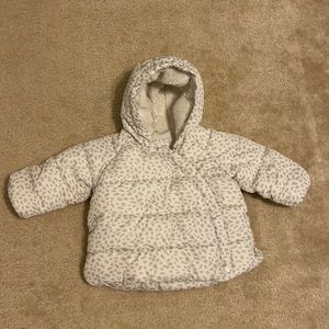 6-12 months good used baby Gap printed puffy jacket